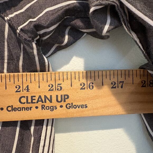 Jane + Delancey Blouse Women Size XL Gray White Stripe Roll Tab Sleeve Top - Picture 9 of 12